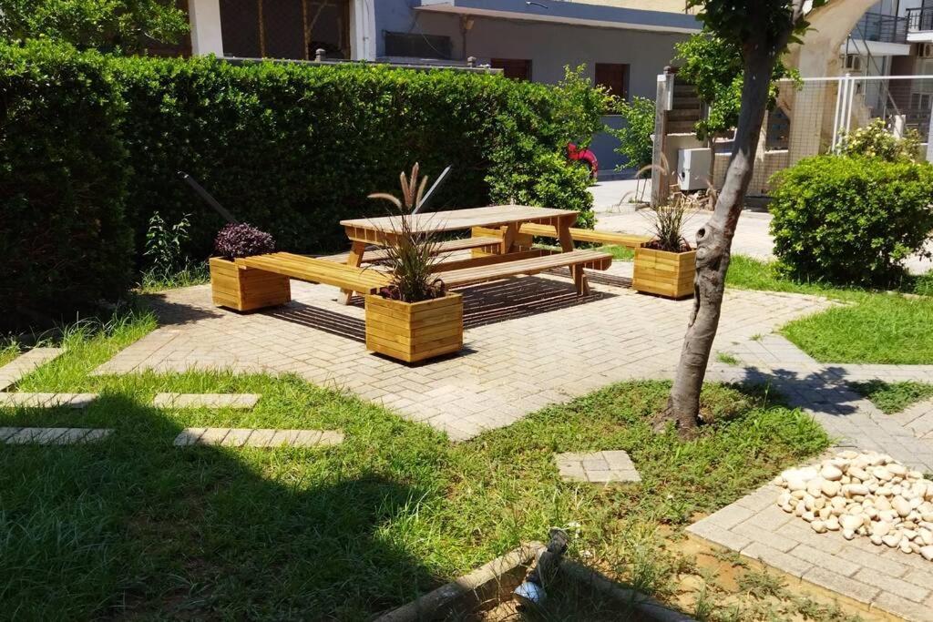 Μονοκατοικία Με Κήπο Στη Θάλασσα. Corinth Ngoại thất bức ảnh